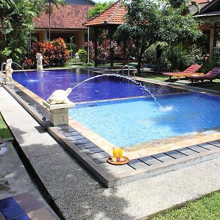 Hotel Puri Nusantara Кута Экстерьер фото