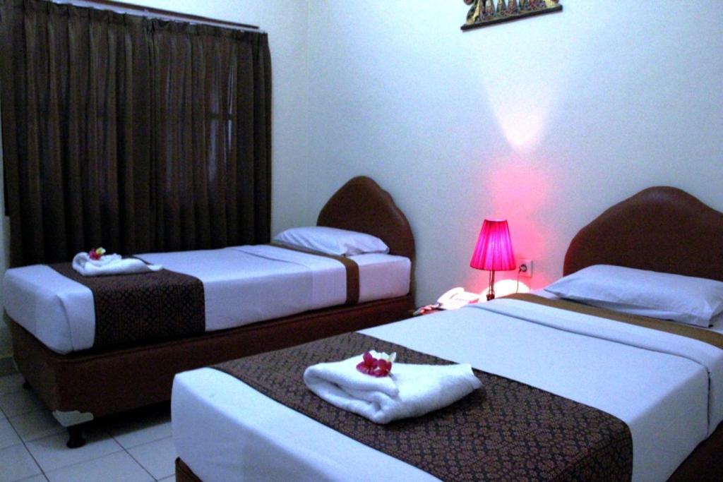 Hotel Puri Nusantara Кута Экстерьер фото